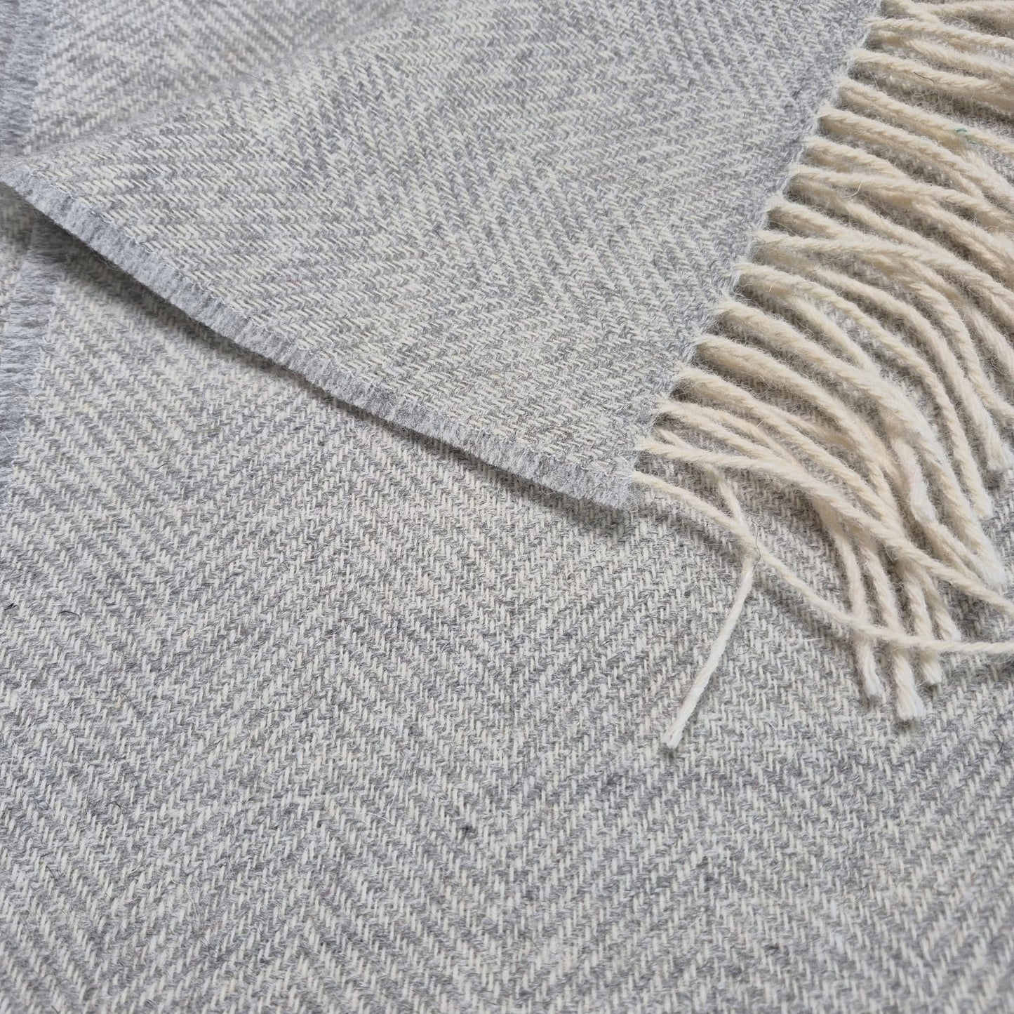 Pure Wool Throw Blanket | Herringbone | Turtledove Grey